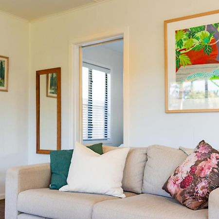 Fun Family Bach, Close To Beach And Shops! Waihi Exterior foto