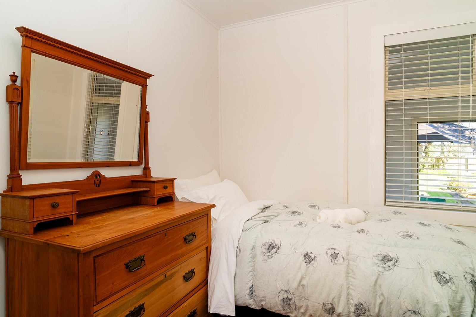 Fun Family Bach, Close To Beach And Shops! Waihi Exterior foto