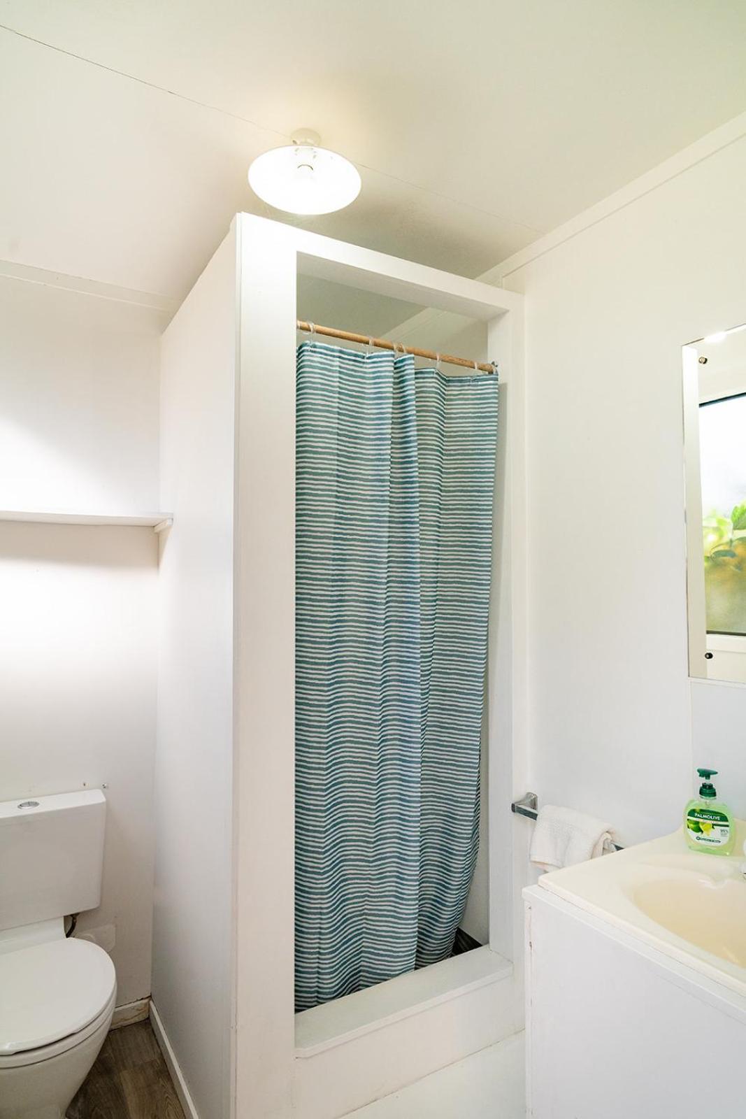 Fun Family Bach, Close To Beach And Shops! Waihi Exterior foto
